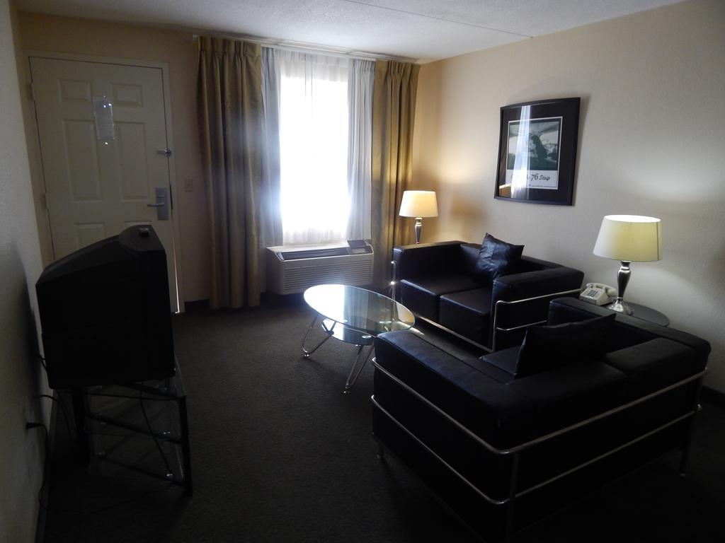 Ramada Branson Hotel And Resort Εξωτερικό φωτογραφία