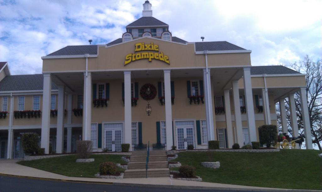 Ramada Branson Hotel And Resort Εξωτερικό φωτογραφία