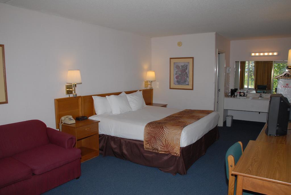 Ramada Branson Hotel And Resort Δωμάτιο φωτογραφία